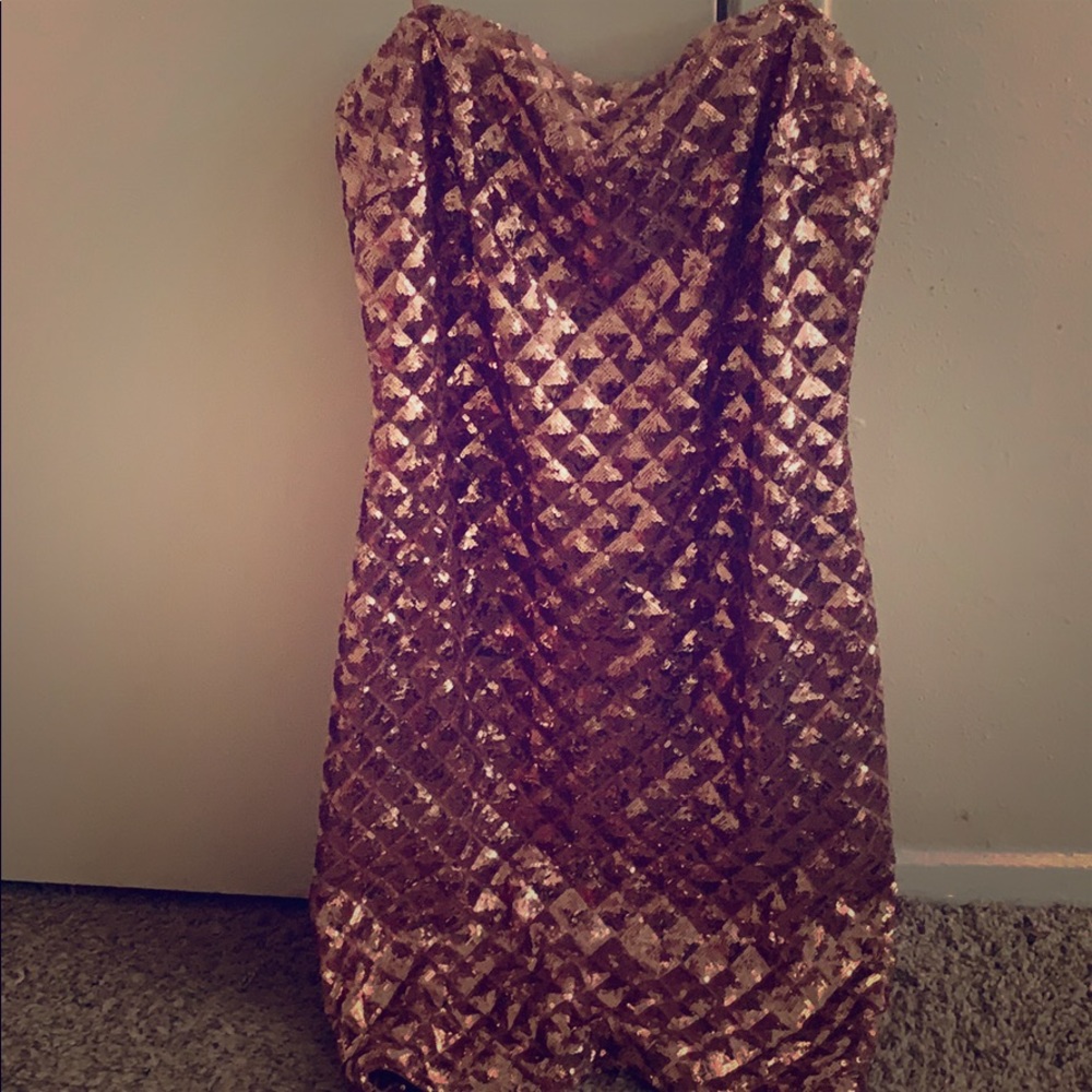 Sparkly rose gold NYE dress!